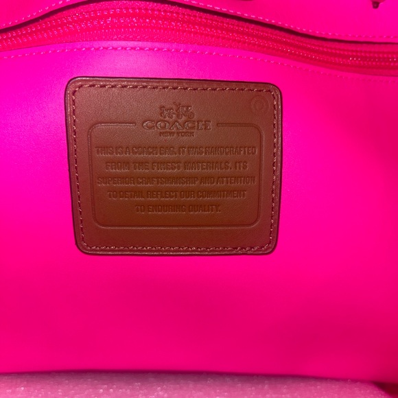 🌟🌟COACH TOTE. EUC - Picture 5 of 12